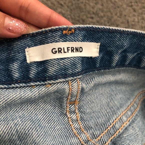 GRLFRND Distressed Mom Jeans (Helena) Size 26 - Picture 6 of 6